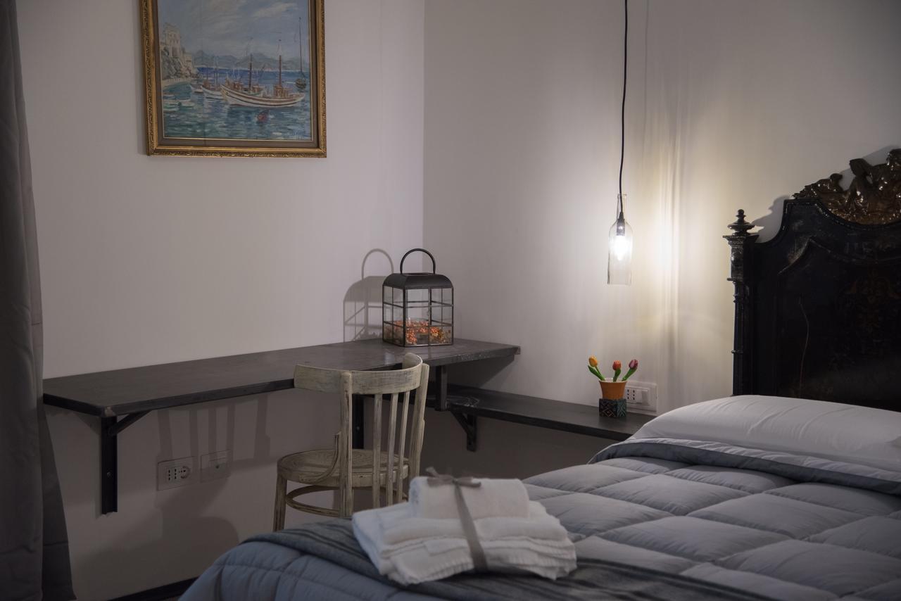 Villino Teresa Bed & Breakfast Salerno Ngoại thất bức ảnh